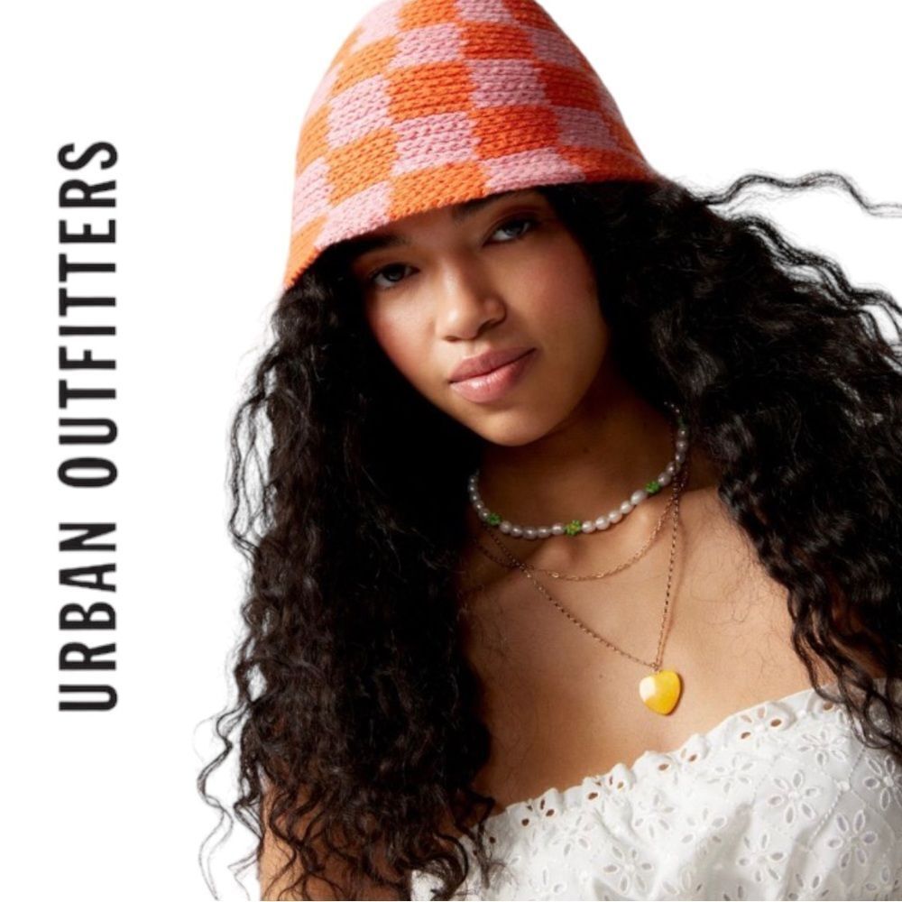 URBAN OUTFITTERS UO Pink Orange Checkered Crochet Bucket Hat NEW